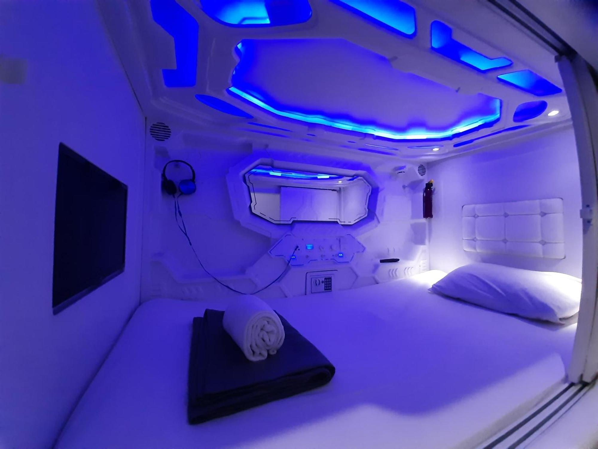 Hotel Shakti Capsule Bandung Luaran gambar